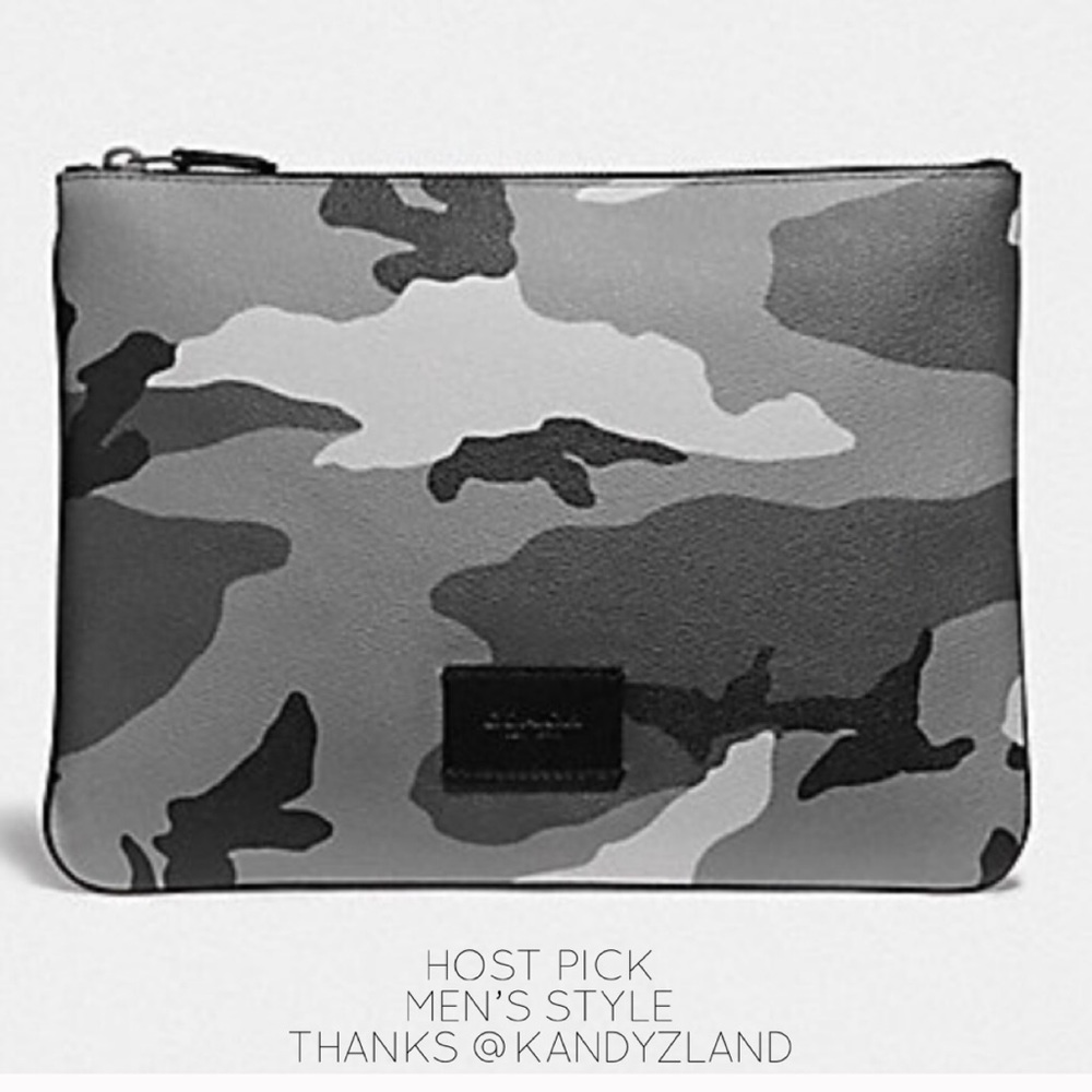 🎉 HP 🎉 🆕 Coach Camouflage Large Tech Pouch